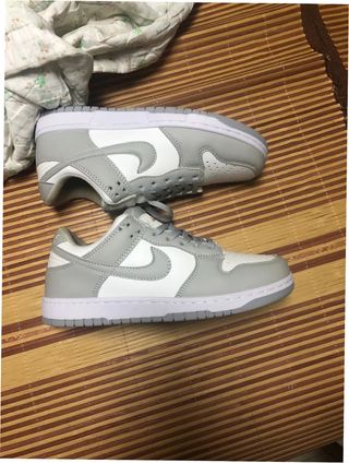 Nike Dunk Low Cool Grey Football Grey Talla 39