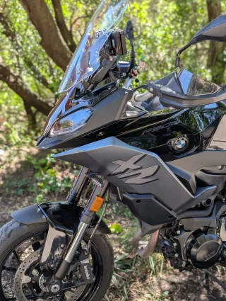 BMW F900XR Triple Black