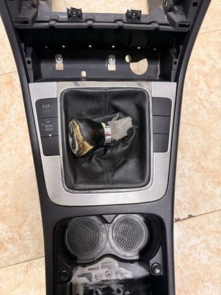 Apoyabrazos Consola Central Passat B6