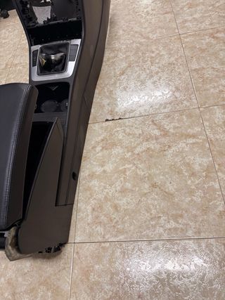 Apoyabrazos Consola Central Passat B6