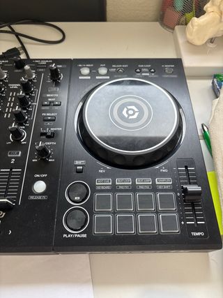 Mesa DJ Pioneer DDJ-400 como nueva