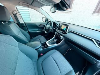 Toyota RAV4 AWD 2019