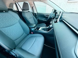 Toyota RAV4 AWD 2019