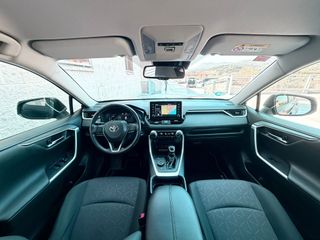 Toyota RAV4 AWD 2019