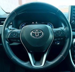 Toyota RAV4 AWD 2019