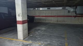 Garaje en alquiler en Eixample Nord – La Devesa en Girona