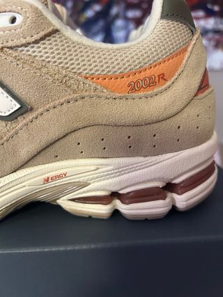 New Balance 2002R Beige