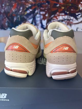 New Balance 2002R Beige