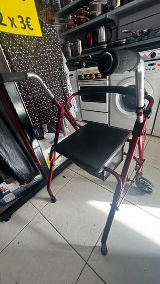 Andador Rollator Rojo con Asiento