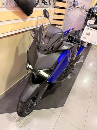 YAMAHA XMAX 125 (2026)