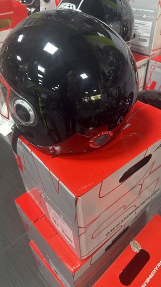 Casco Helix Negro Nuevo