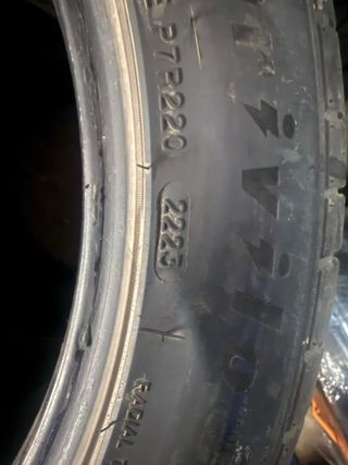 Neumáticos 215/50R18 92W  Marca Tracmax