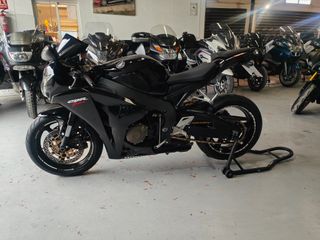 Honda CBR 1000 RR 2010 Negra