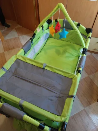 Cuna de viaje plegable