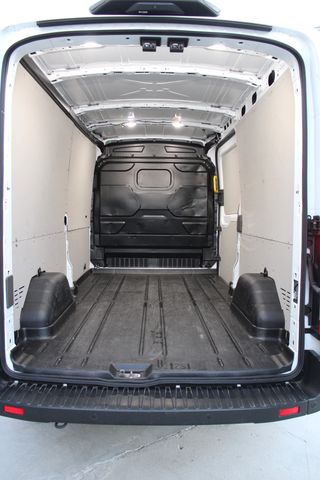 Ford Transit 350 96kW L2H2 Van Trend AWD