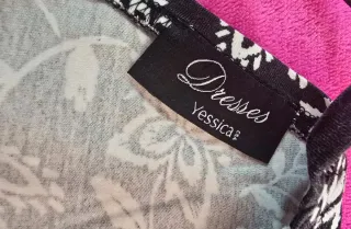 Vestido estampado floral sin mangas