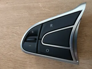 Botón control volante compatible Koleos y kadkar