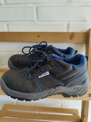 Zapatos de seguridad Anibal negros y azules