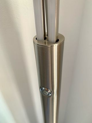 Lámpara de pie LED moderna