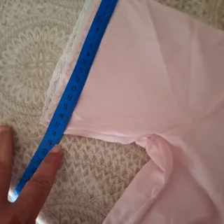 Camisón rosa bordado mariposa