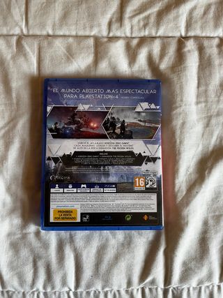 Horizon Zero Dawn y Call of Duty Black Ops 3 PS4