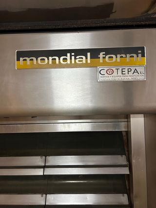 Horno de pan Mondial Forni