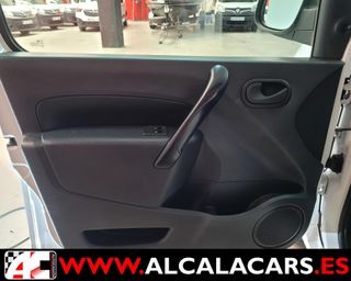 7516-KYF FURGON Renault Kangoo