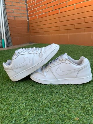 Nike blancas talla 40 – buen estado – baratas