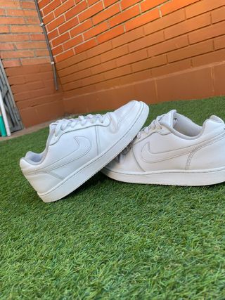 Nike blancas talla 40 – buen estado – baratas