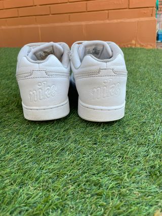 Nike blancas talla 40 – buen estado – baratas