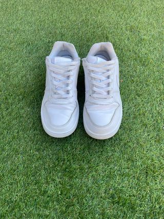 Nike blancas talla 40 – buen estado – baratas