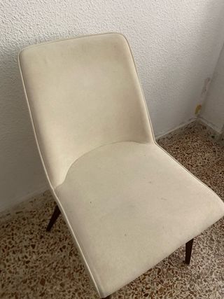 Silla de comedor tapizada beige