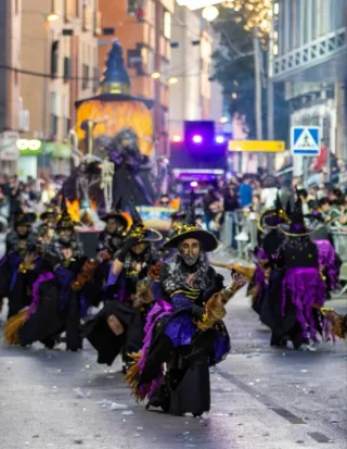 Disfraz Bruja Escoba Motorizada