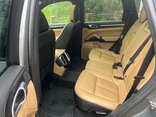 Porsche Cayenne 2016