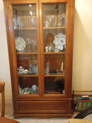 Vitrina Grande Madera Cerezo Maciza