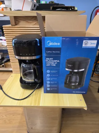 Cafetera de goteo Midea 12 tazas