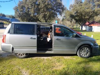 LANCIA Voyager 2.8 CRD GOLD 2013