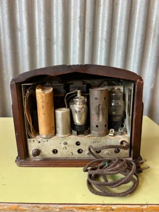 Radio Antigua Philco Madera