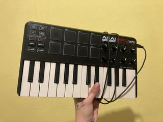 Akai MPK Mini controlador MIDI