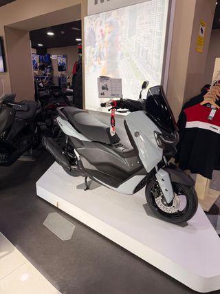 YAMAHA NMAX TECH MAX 125 (2026)
