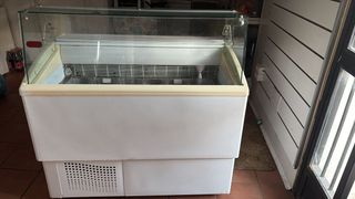 Nevera de helados comercial