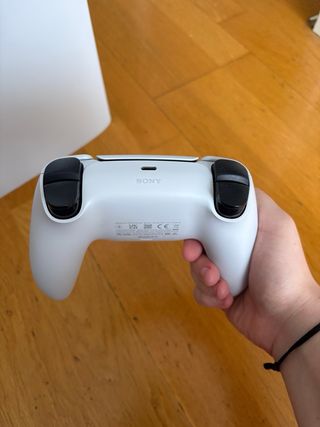 PlayStation 5 + Soporte PS5