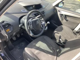 Citroen Grand C4 Picasso 2011