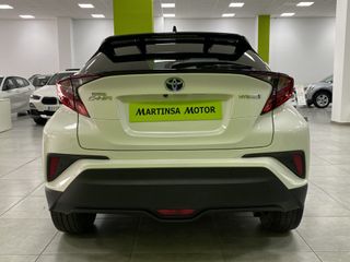 Toyota C-HR Advance 1.8 125He-CVT HEV Espectacular