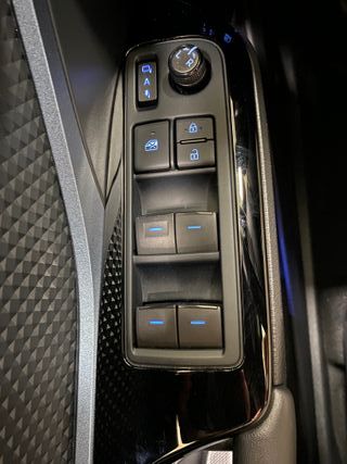 Toyota C-HR Advance 1.8 125He-CVT HEV Espectacular
