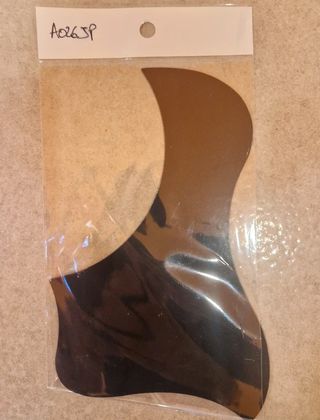 Battipenna adesivo per chitarra acustica