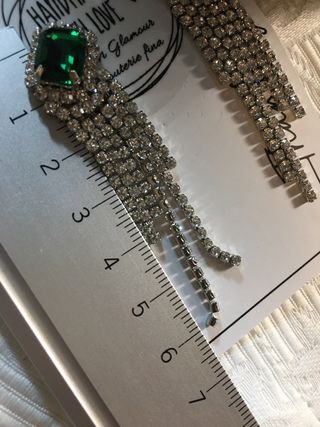Pendientes largos fiesta con piedras verdes