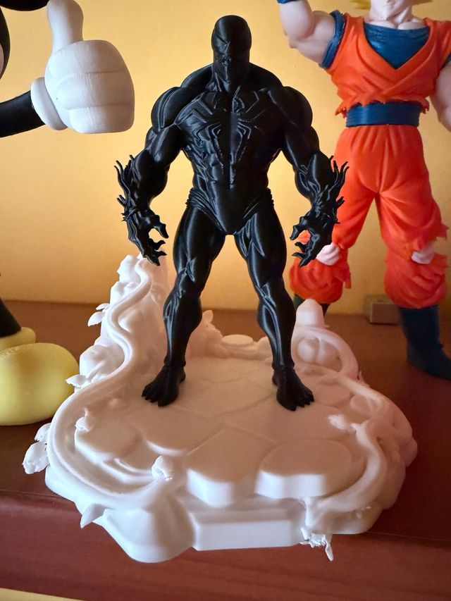 Figura Venom 3D Impresa