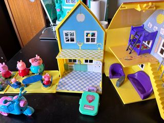 Casa Peppa Pig con figuras y accesorios