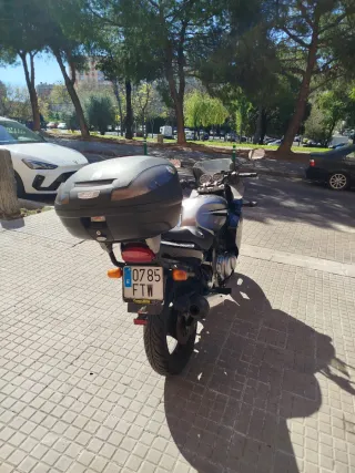 Suzuki GS 500 F Sportbike Negra/Gris